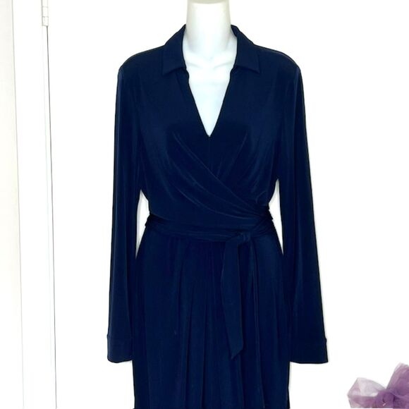 VINCE CAMUTO NAVY BLUE WRAP & TIE STYLE KNIT DRESS SIZE 10 LONG SLEEVES - Picture 2 of 12